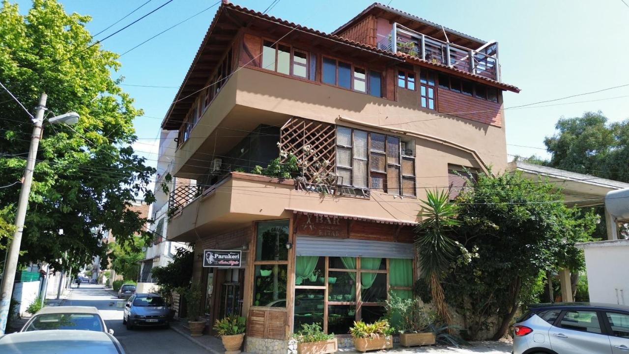 2 Kitarat Bb Bed and Breakfast Vlorë Eksteriør billede