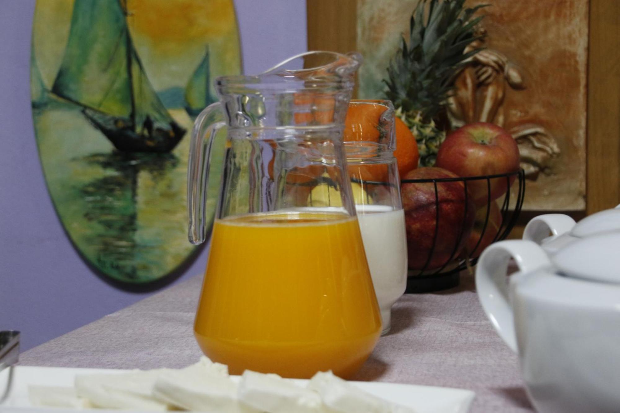 2 Kitarat Bb Bed and Breakfast Vlorë Eksteriør billede